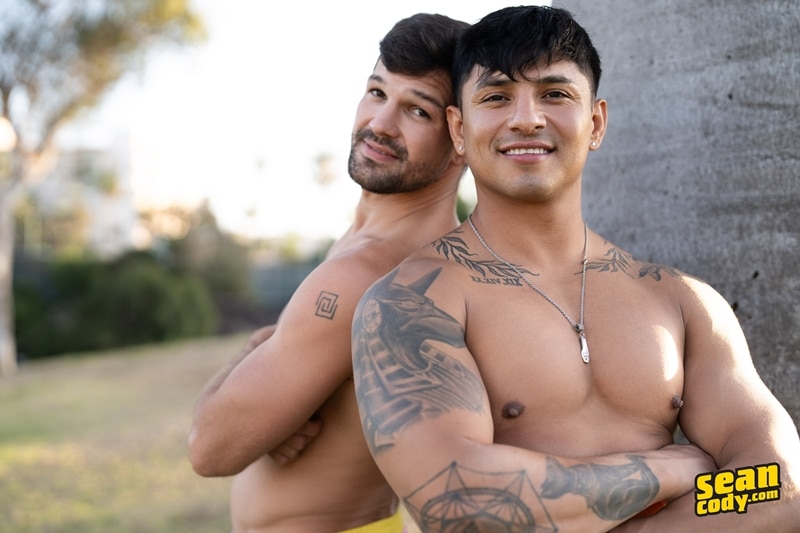 Sean Cody sexy young muscled dude Brysen bottoms Ian Roman massive thick dick 10 gay porn image - Sean Cody sexy young muscled dude Brysen bottoms for Ian Roman’s massive thick dick